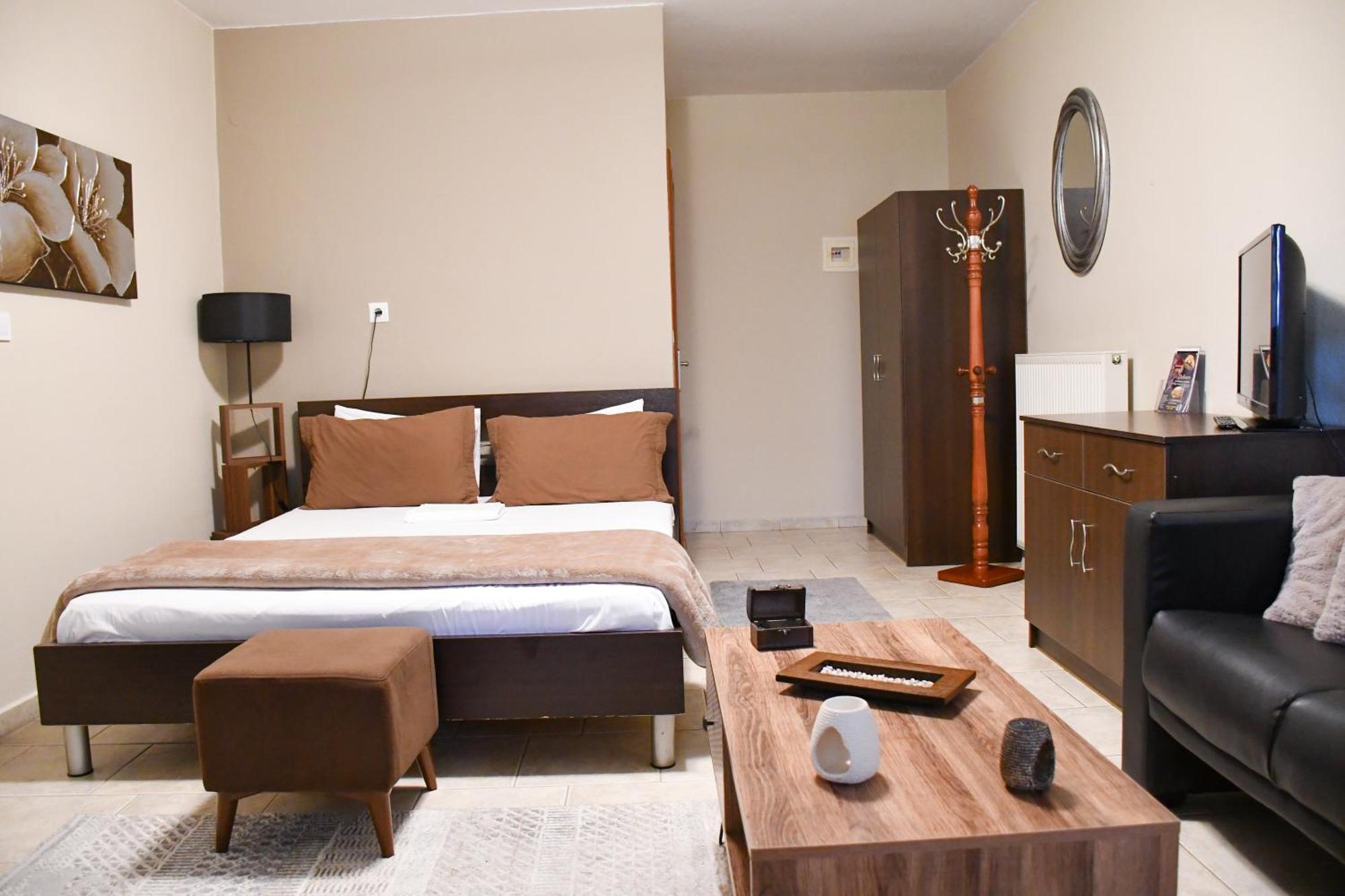 Toula Rooms Angistron Luaran gambar