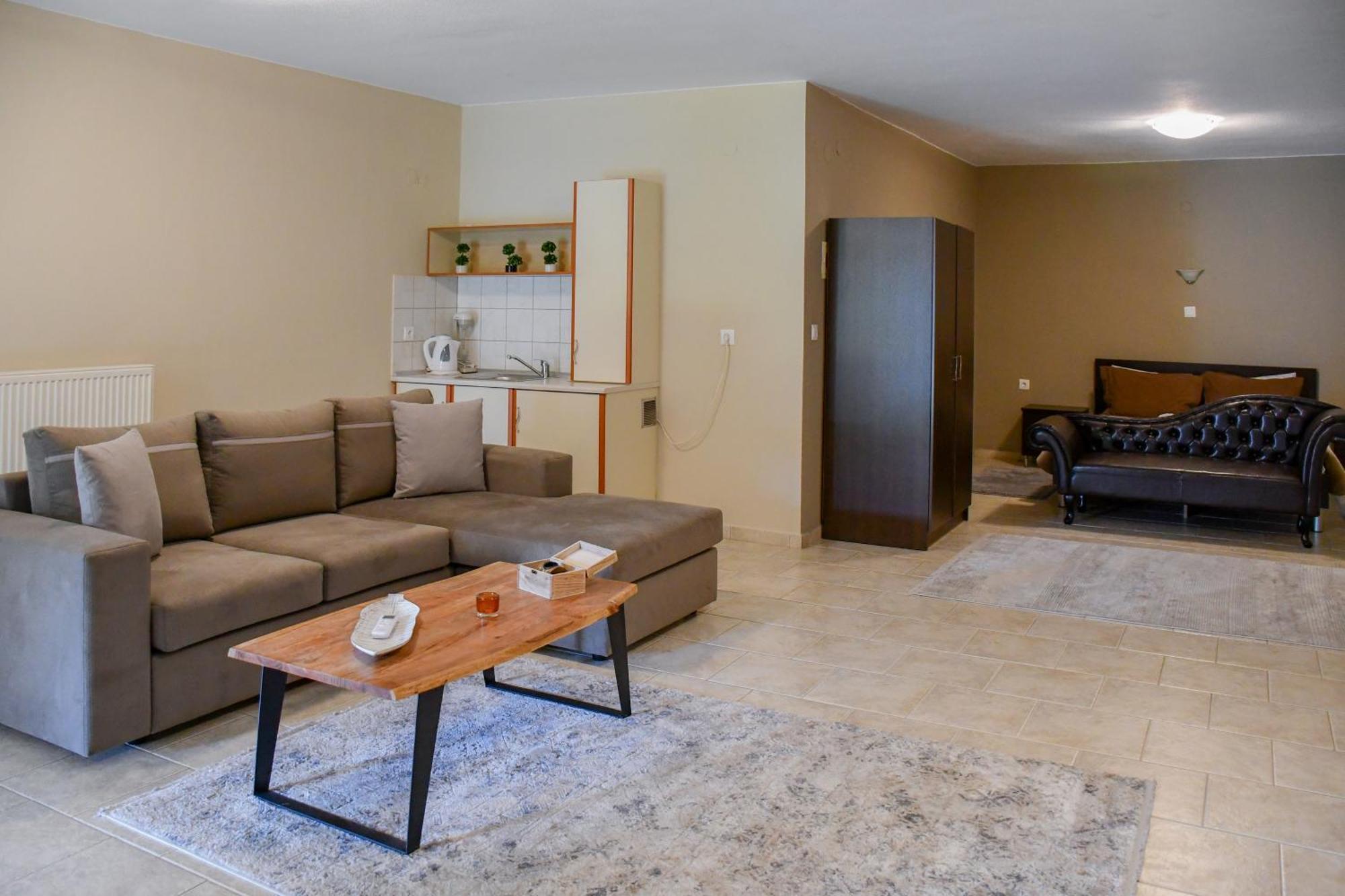 Toula Rooms Angistron Luaran gambar
